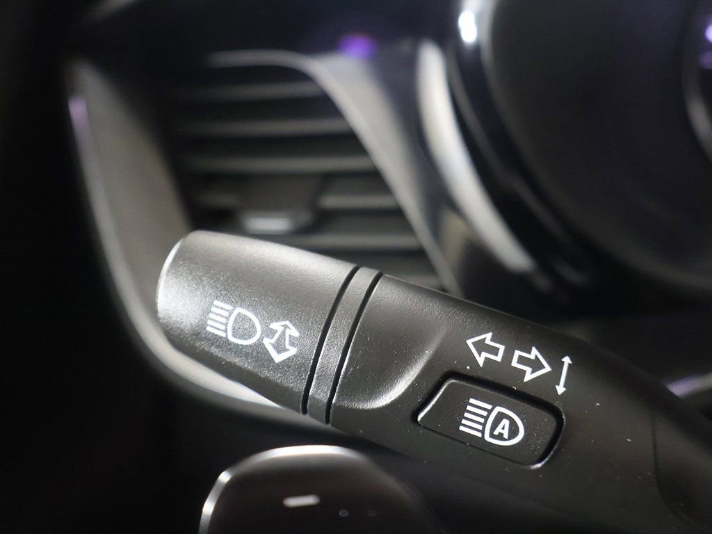 Used 2023 Buick Envision Essence AWD/4WD image 38