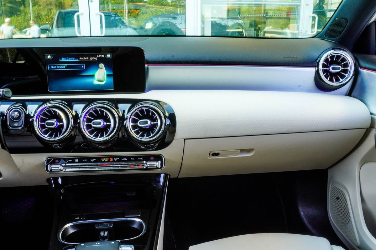Used 2019 Mercedes-Benz A 220 image 18