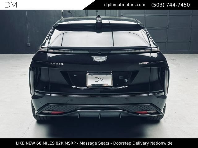 Used 2026 Cadillac Lyriq V AWD/4WD image 6