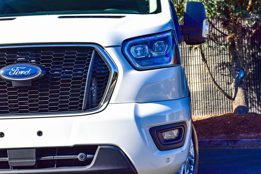 Used 2023 Ford Transit 350 XLT image 2