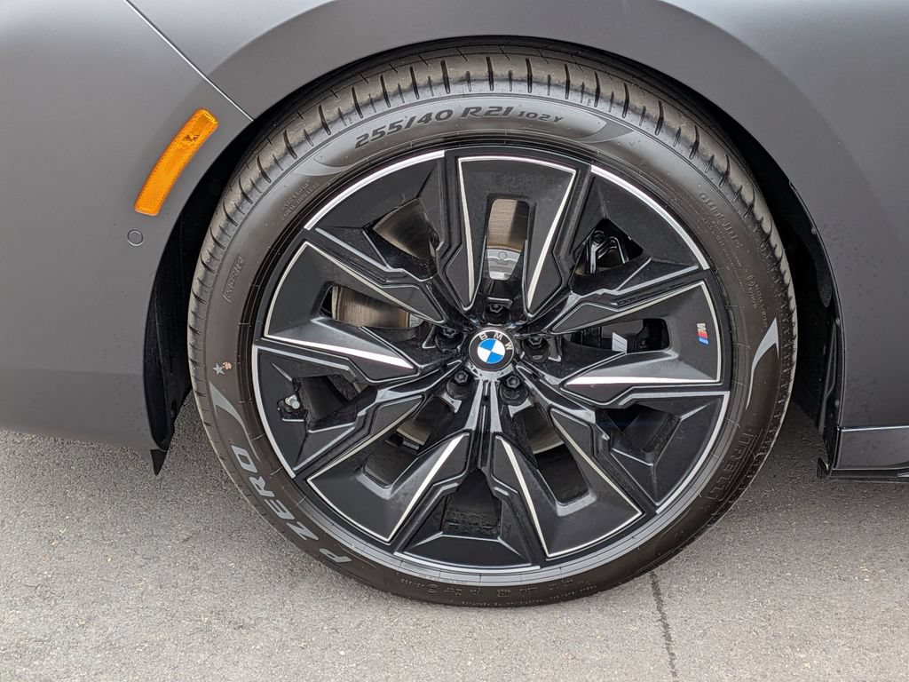 New 2026 BMW i7 eDrive50 w/ Executive Package RWD image 26