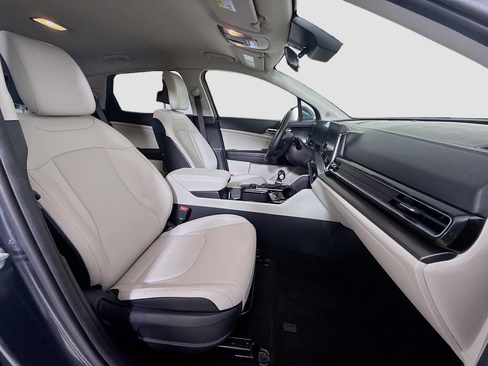 Used 2023 Kia Sportage EX image 29