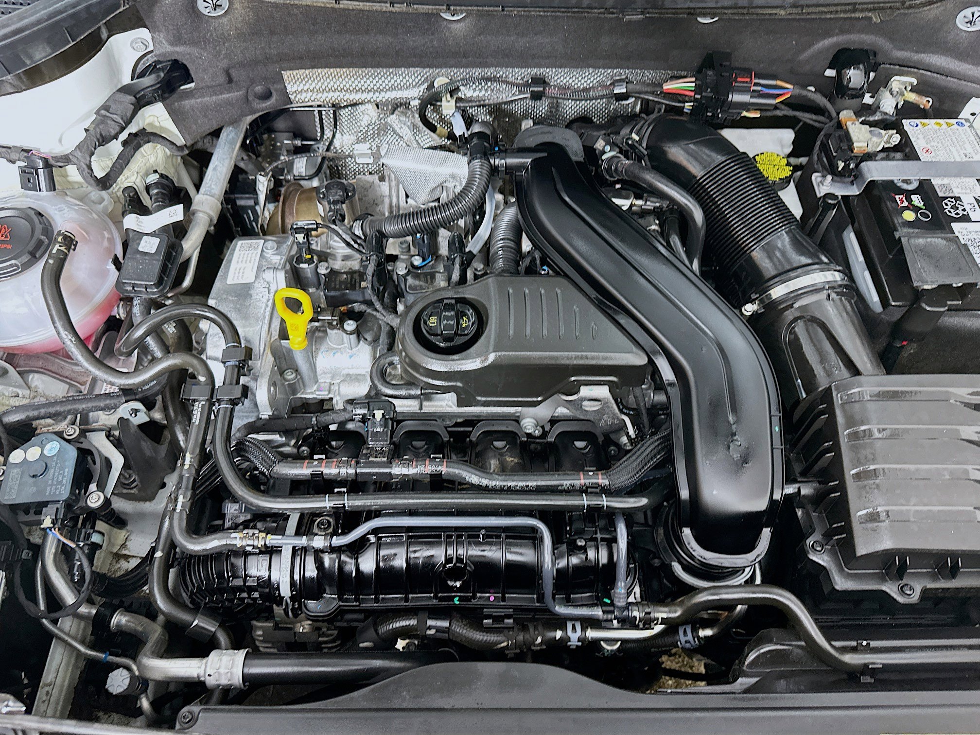 Used 2025 Volkswagen Taos S image 31