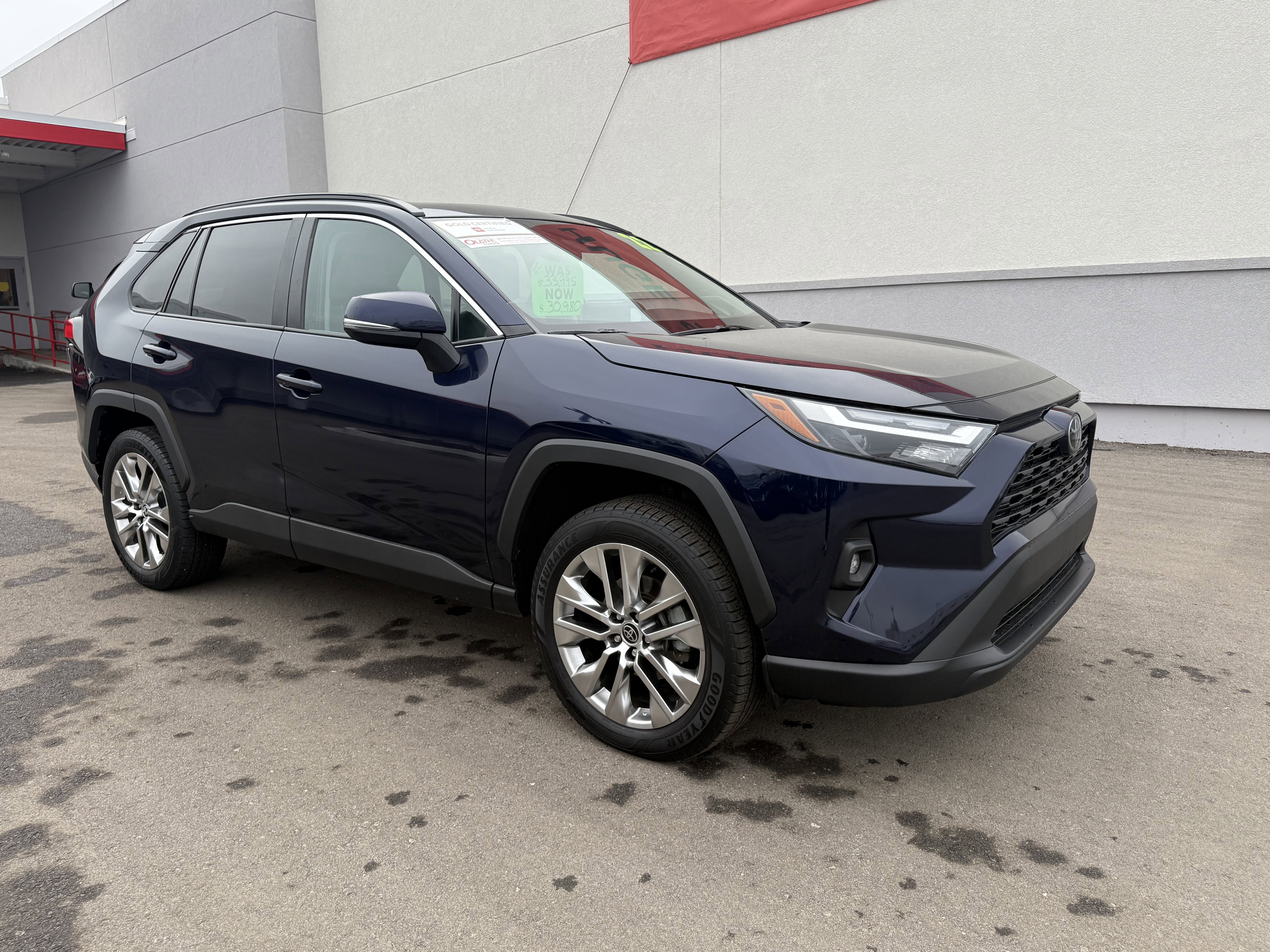 Certified 2022 Toyota RAV4 XLE Premium image 2