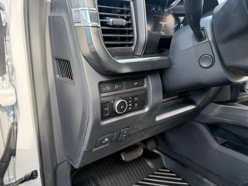 Used 2024 Ford F250 Lariat AWD/4WD image 22