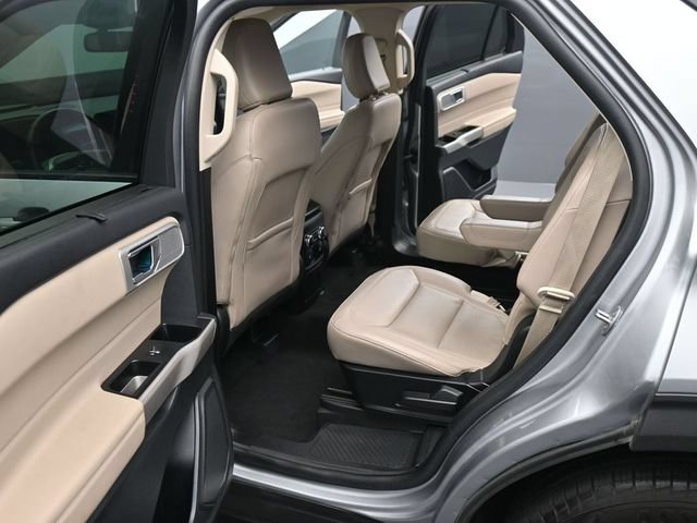 Certified 2023 Ford Explorer Limited w/ Equipment Group 301A RWD image 17