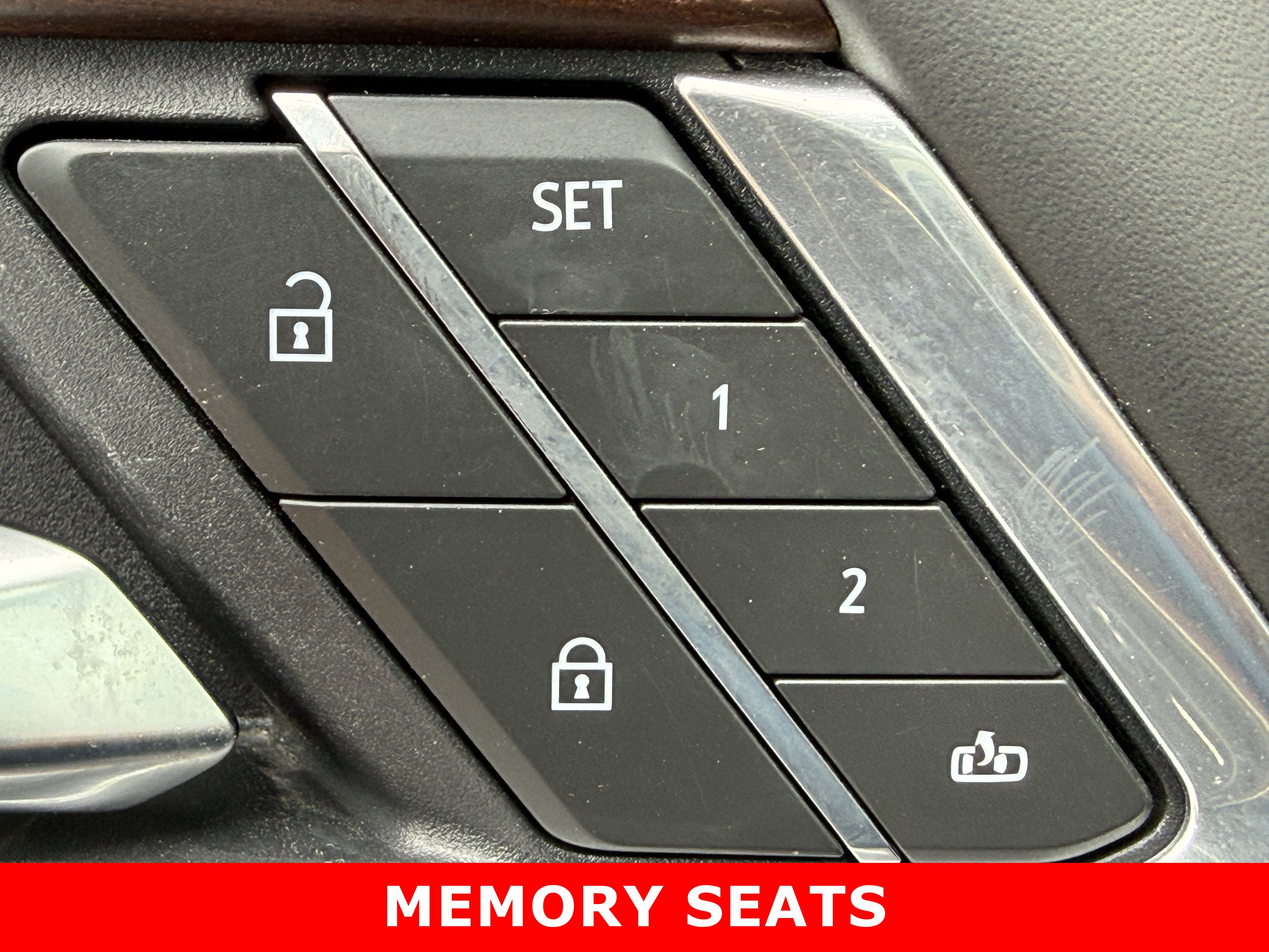 Used 2025 GMC Sierra 2500 Denali Ultimate image 18