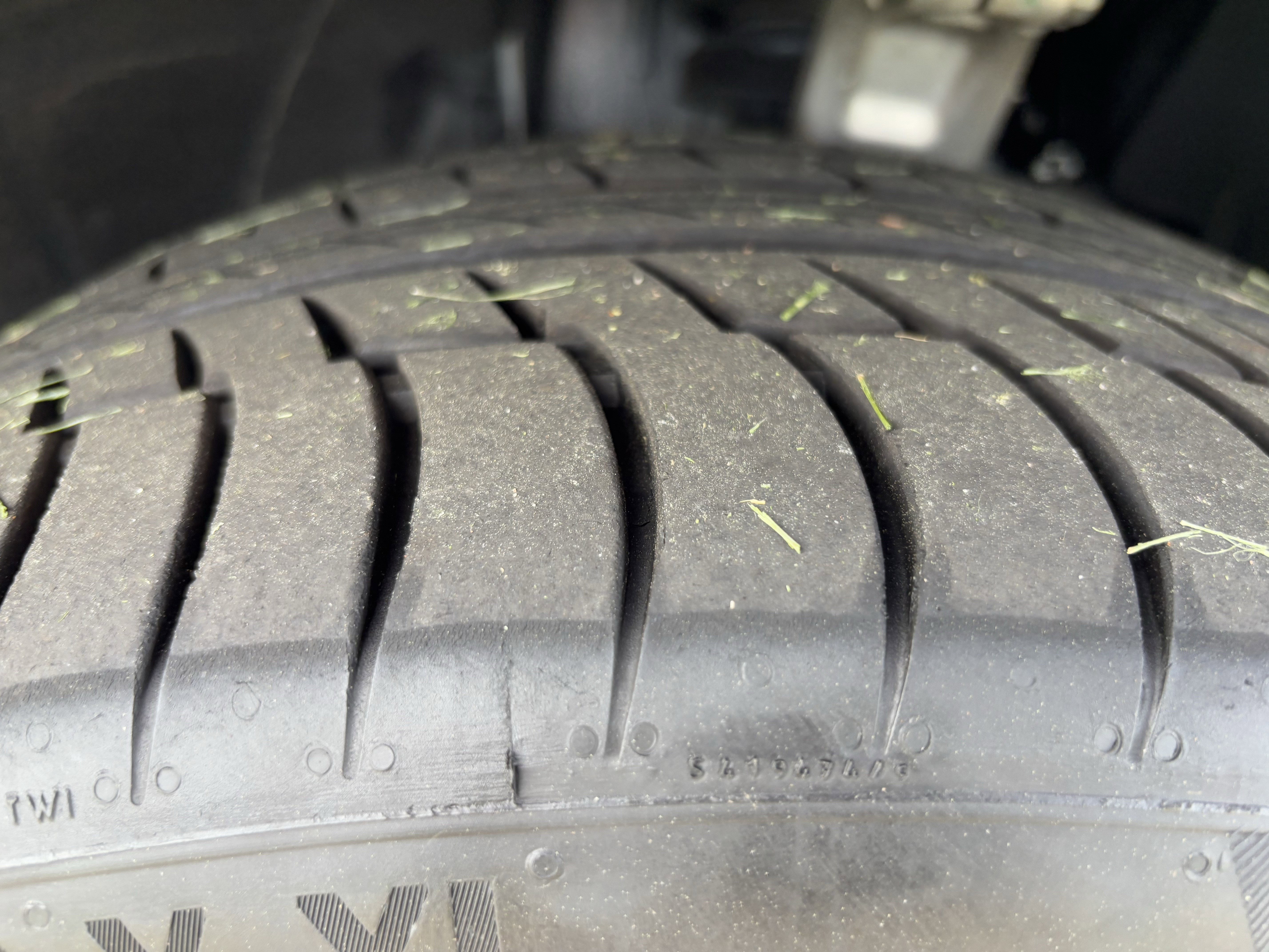 Used 2021 BMW X5 M50i w/ Premium Package image 12