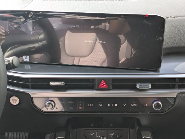 New 2026 Kia Sorento S FWD image 17