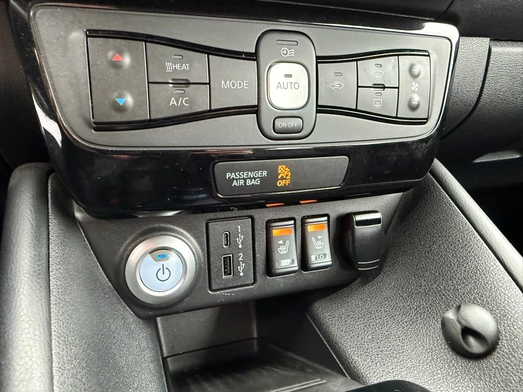 Used 2022 Nissan Leaf SV Plus image 28