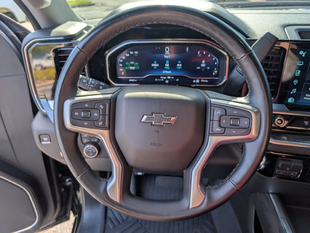 Used 2024 Chevrolet Silverado 3500 LTZ w/ LTZ Plus Package AWD/4WD image 24