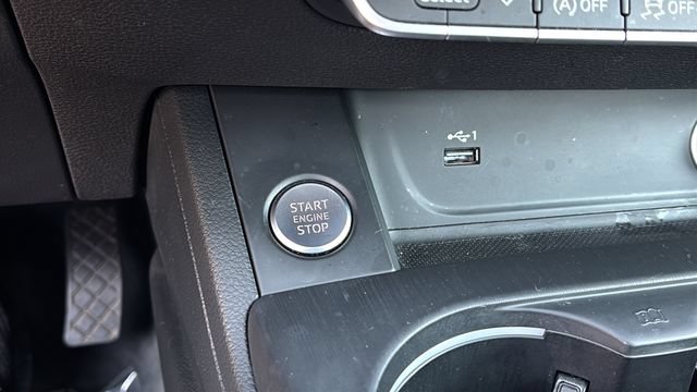 Used 2018 Audi A4 2.0T Ultra Premium FWD image 33