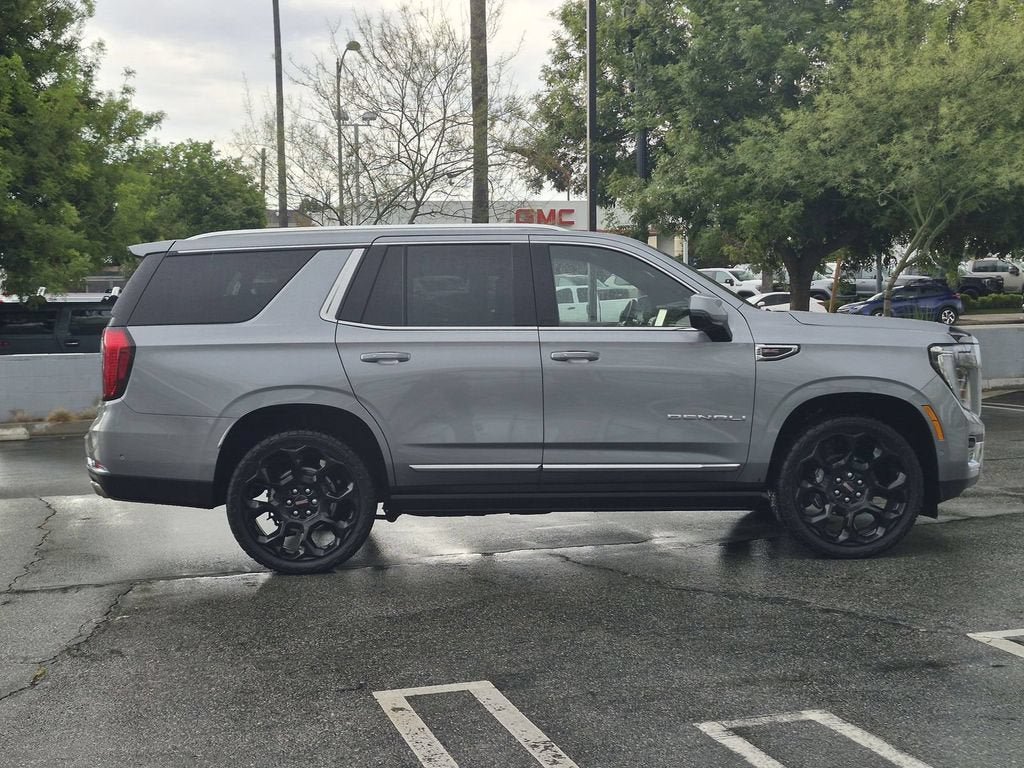 Used 2025 GMC Yukon Denali w/ Sun & Power Step Package AWD/4WD image 6