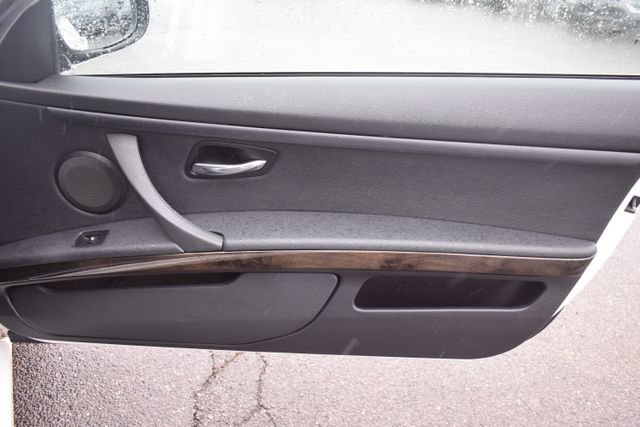 Used 2010 BMW 328i xDrive Coupe image 33