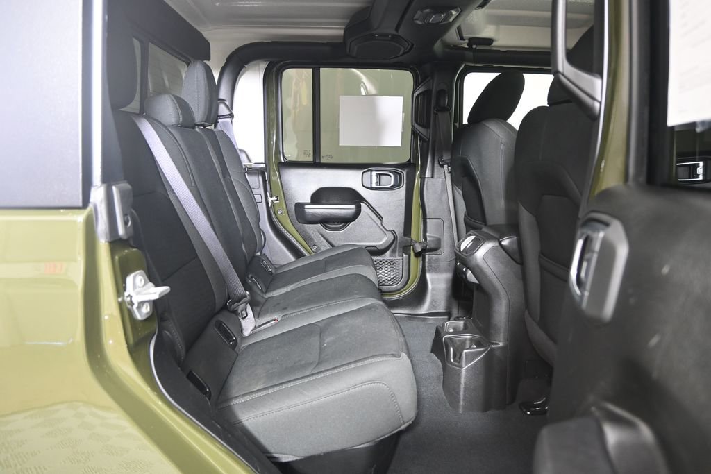 Used 2023 Jeep Gladiator Sport image 16