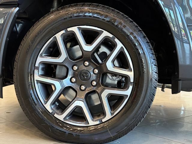 New 2027 RAM 1500 Laramie w/ Laramie Preferred Package AWD/4WD image 11