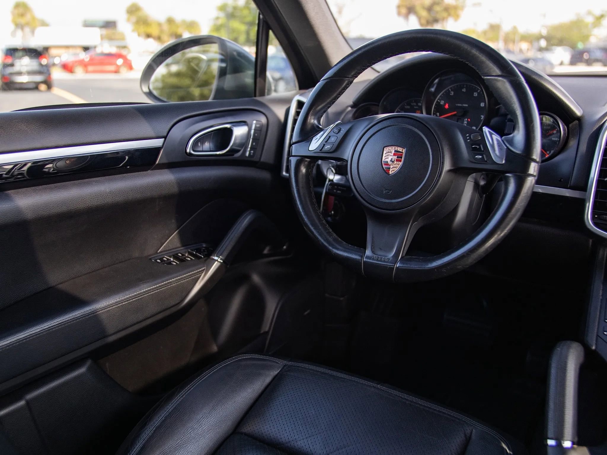 Used 2014 Porsche Cayenne AWD/4WD image 33