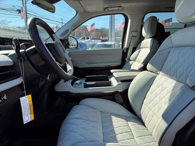 New 2026 Lincoln Navigator L Black Label AWD/4WD image 7