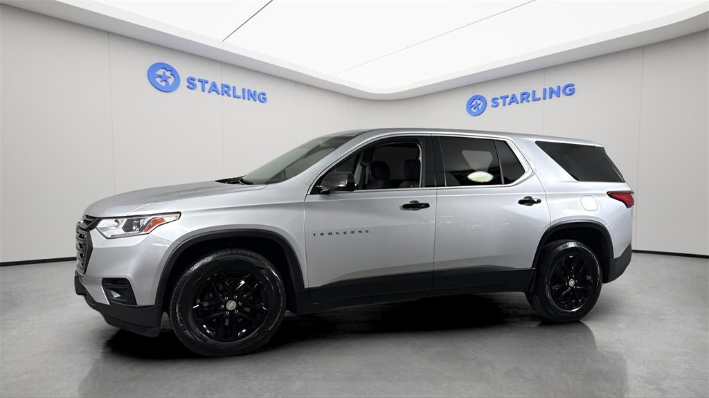 Used 2020 Chevrolet Traverse LS image 2