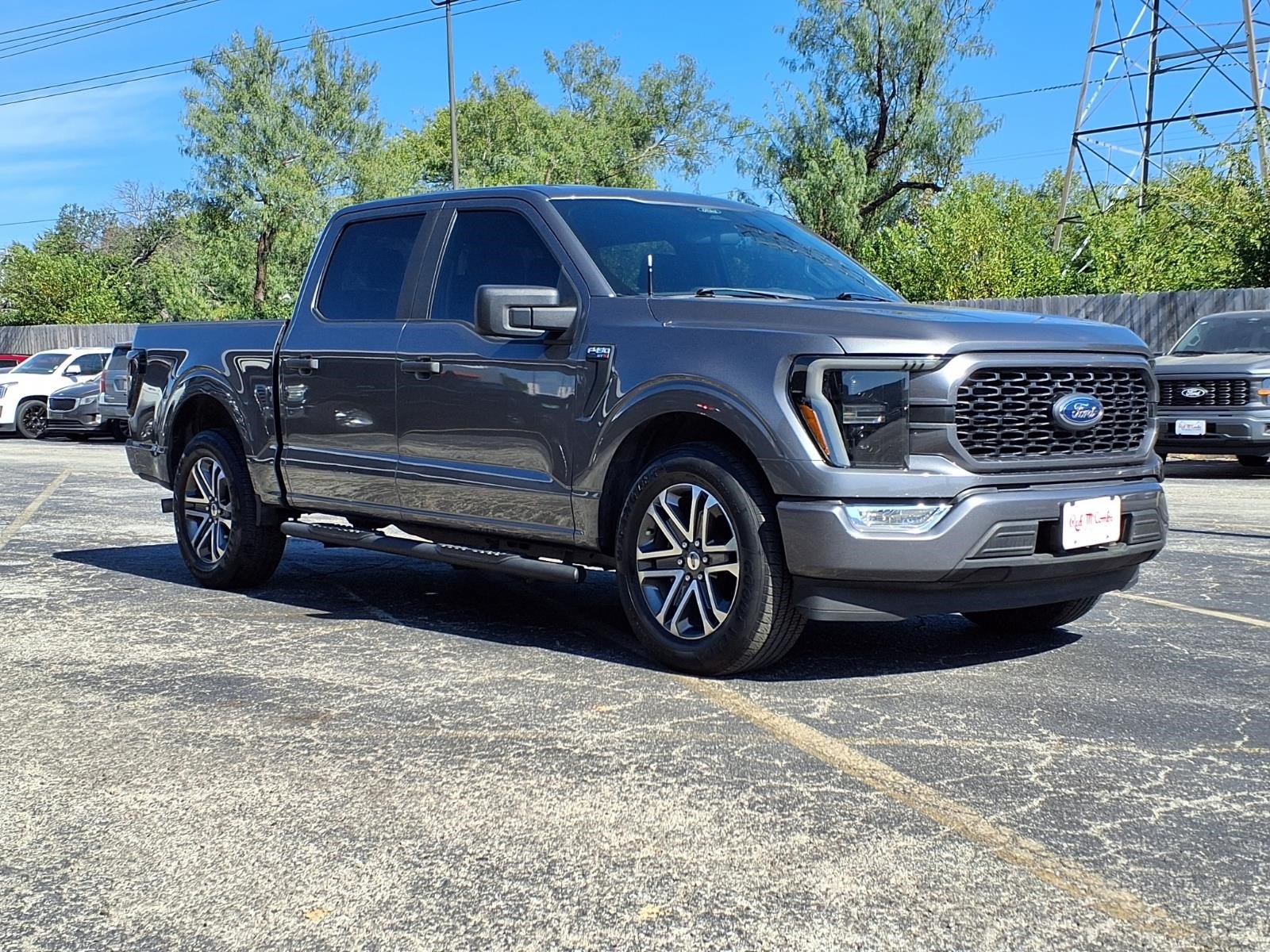 Used 2022 Ford F150 XL w/ STX Appearance Package RWD image 4