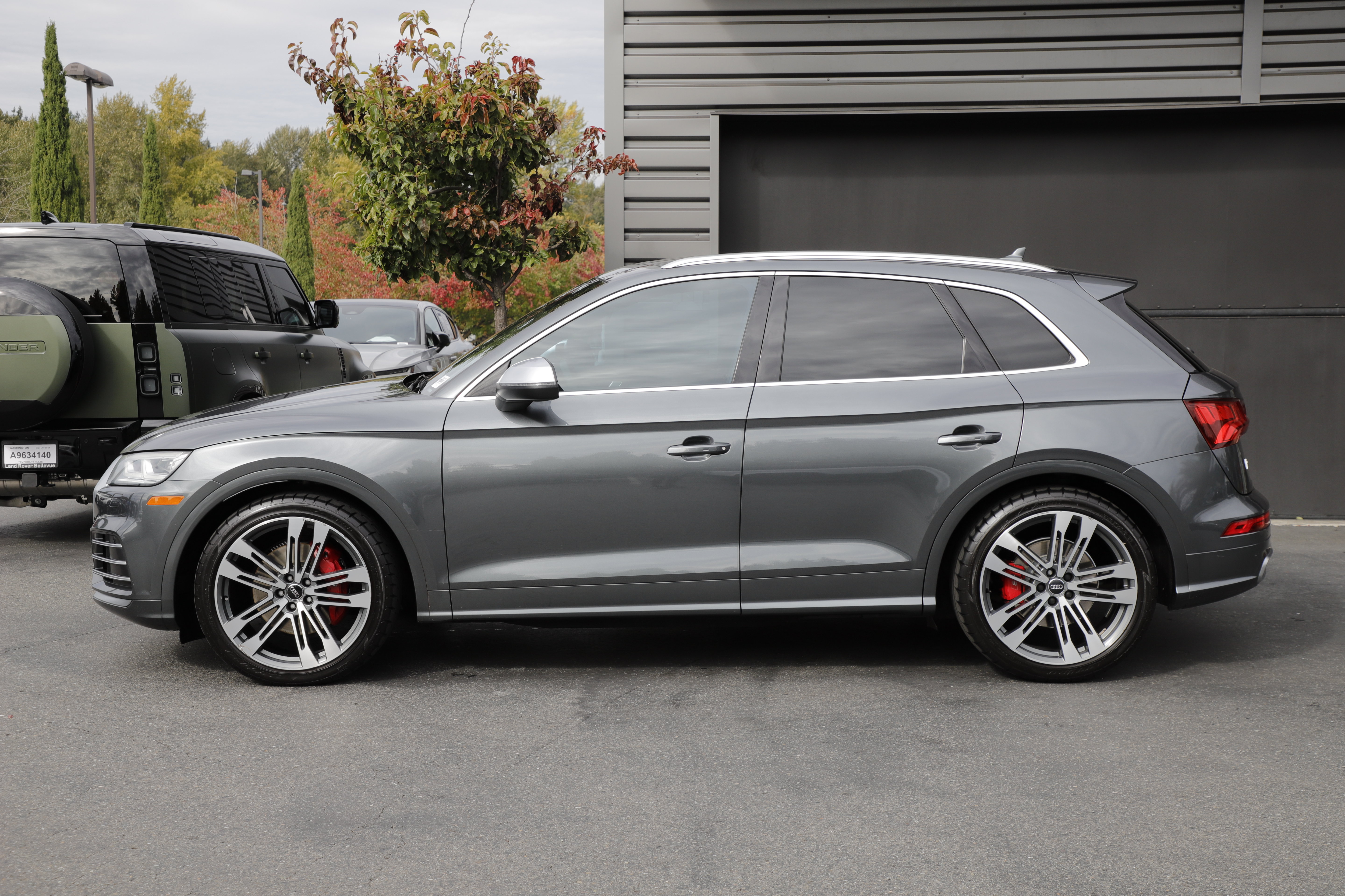 Used 2018 Audi SQ5 Premium Plus w/ S Sport Package AWD/4WD image 5