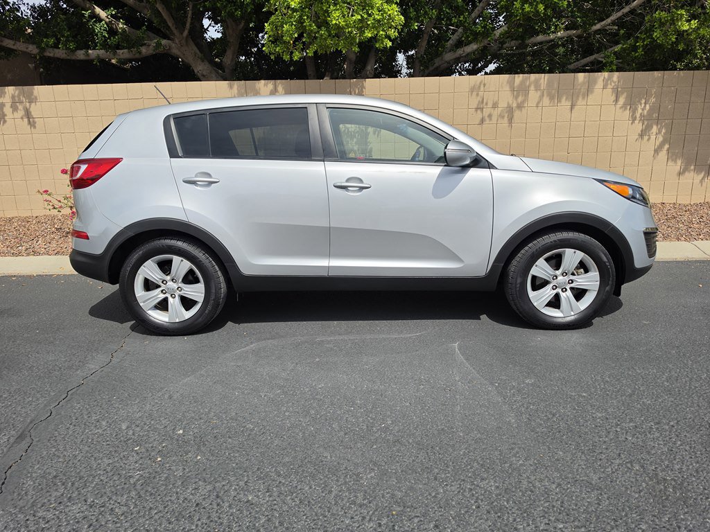 Used 2013 Kia Sportage LX image 2