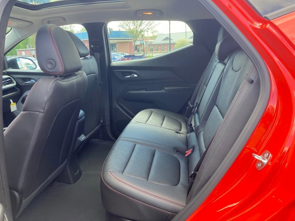 New 2027 Chevrolet Bolt RS w/ Technology Package FWD image 23