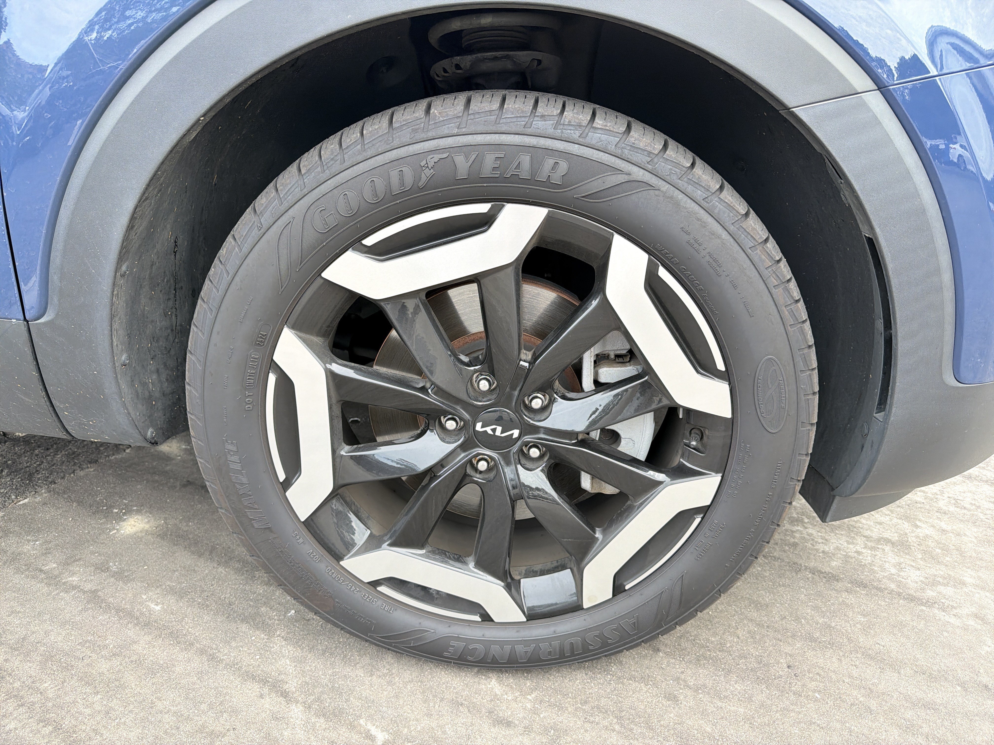 Used 2023 Kia Telluride S w/ S Sunroof Package FWD image 8