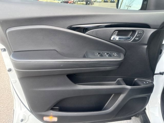 Used 2021 Honda Passport Touring image 17