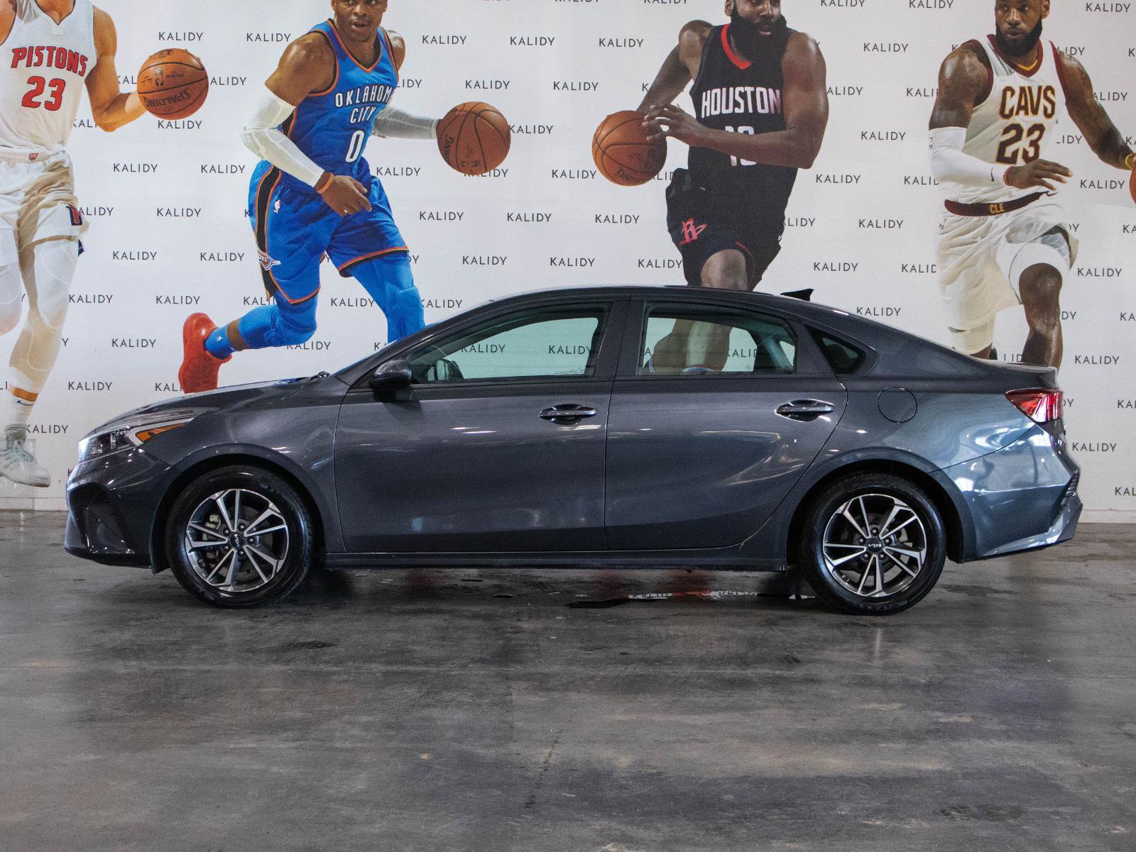 Used 2023 Kia Forte LXS image 16