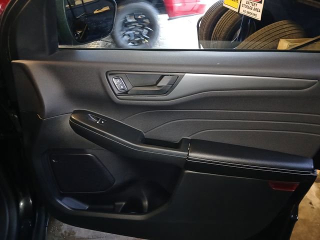 Used 2024 Ford Escape Active image 47