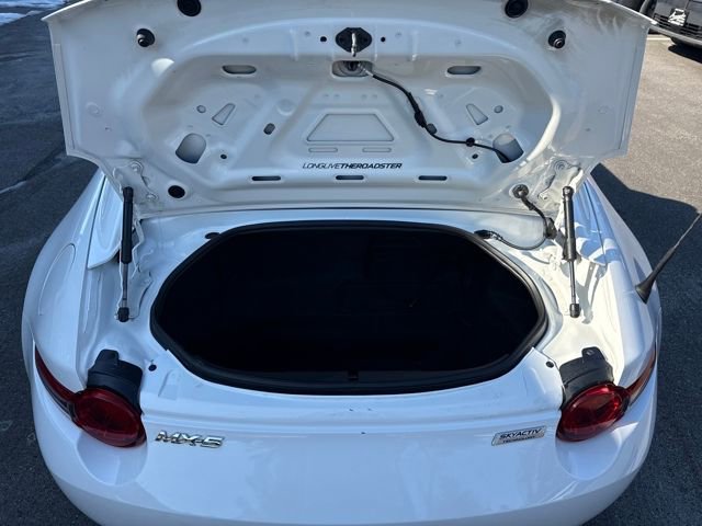 Used 2017 MAZDA MX-5 Miata RF Club w/ Brembo/BBS Package image 23