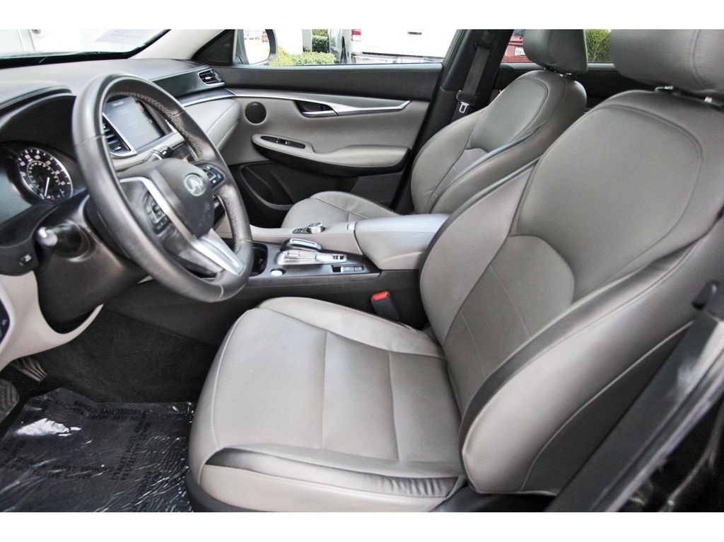 Used 2023 INFINITI QX50 Luxe FWD image 6
