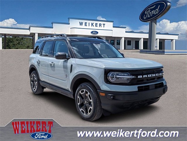 New 2024 Ford Bronco Sport Outer Banks w/ Tech Package