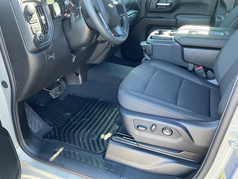 New 2026 Chevrolet Silverado 2500 Custom w/ Custom Value Package image 17