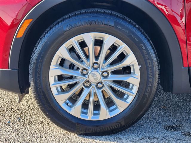 Used 2024 Cadillac XT4 Luxury w/ Cold Weather Package FWD image 10