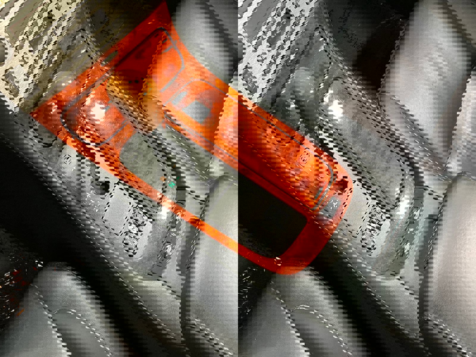 Used 2005 Lexus SC 430 Convertible image 16