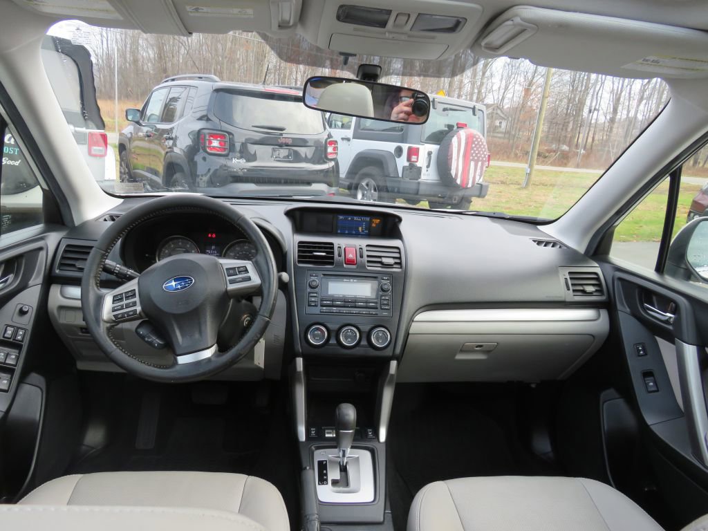 Used 2014 Subaru Forester 2.5i Limited image 14