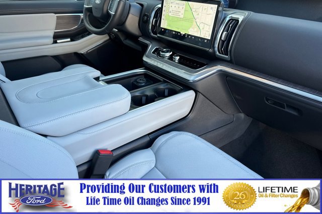 New 2026 Ford Expedition Platinum image 17