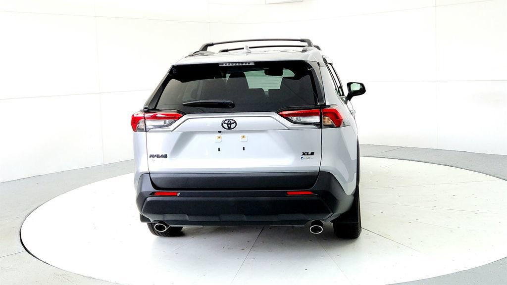 Used 2025 Toyota RAV4 XLE w/ Convenience Package AWD/4WD image 5