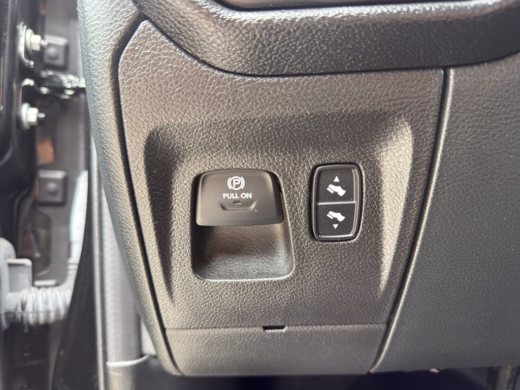 Used 2022 RAM 1500 Big Horn AWD/4WD image 17