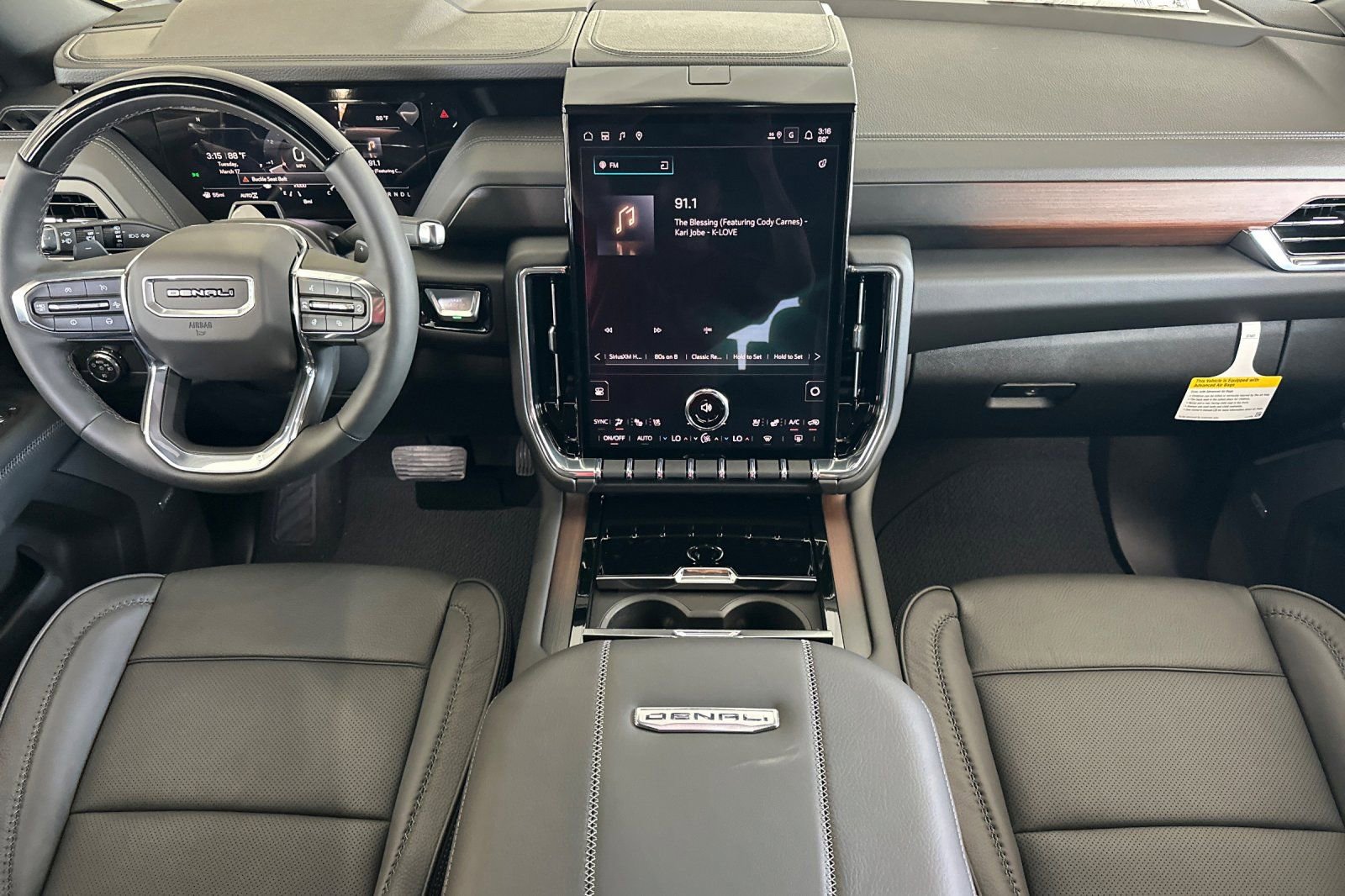 New 2026 GMC Yukon Denali w/ Denali Reserve Package image 14