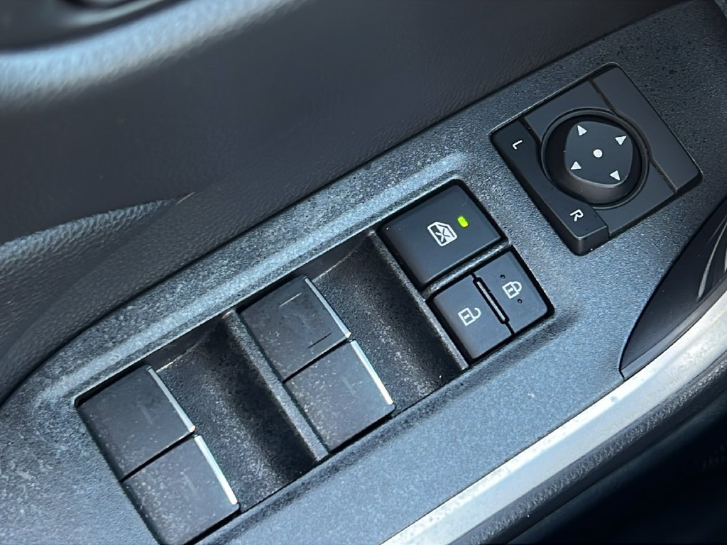 Used 2024 Toyota RAV4 SE AWD/4WD image 18