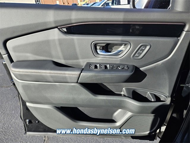 New 2025 Honda Pilot TrailSport image 14