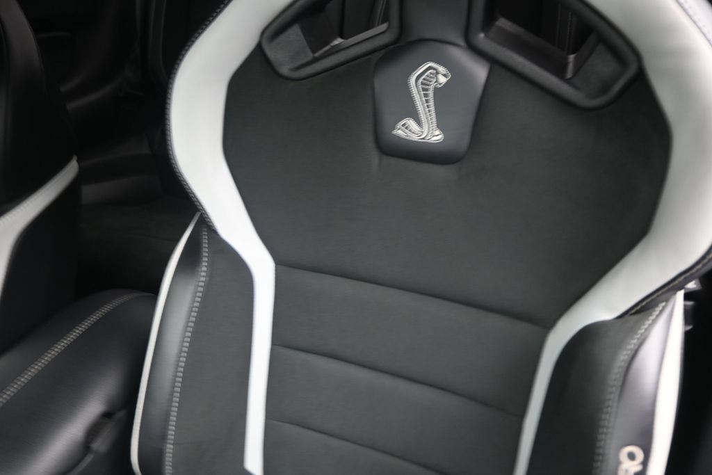 Used 2021 Ford Mustang Shelby GT500 w/ Technology Package RWD image 13