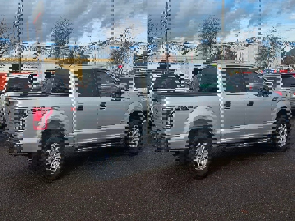 Used 2017 Ford F150 XLT w/ Equipment Group 301A Mid image 27