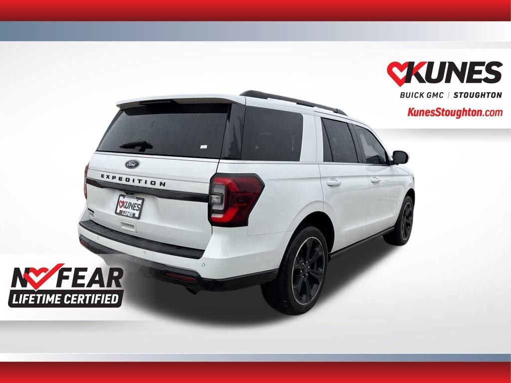 Used 2022 Ford Expedition Limited image 11
