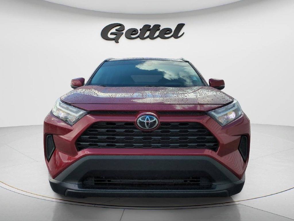 Used 2025 Toyota RAV4 XLE w/ Convenience Package FWD image 2