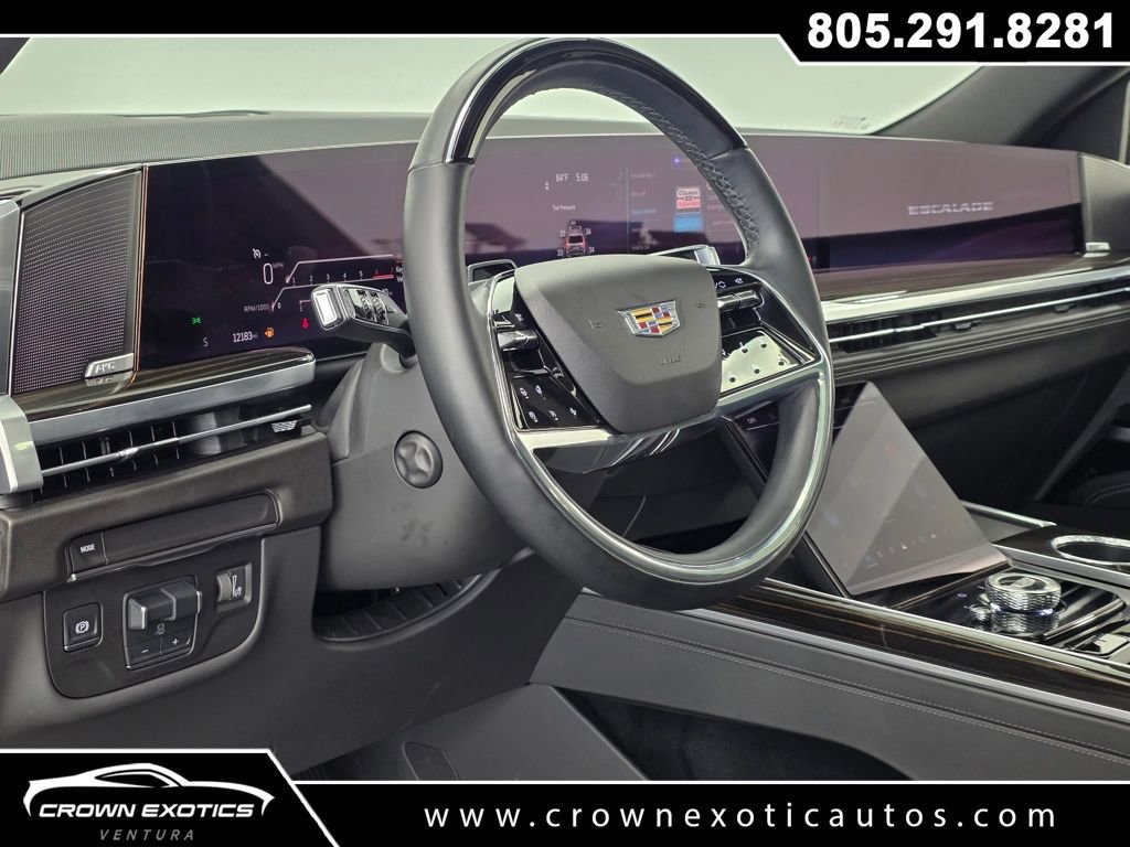 Used 2025 Cadillac Escalade ESV Premium Luxury RWD image 25