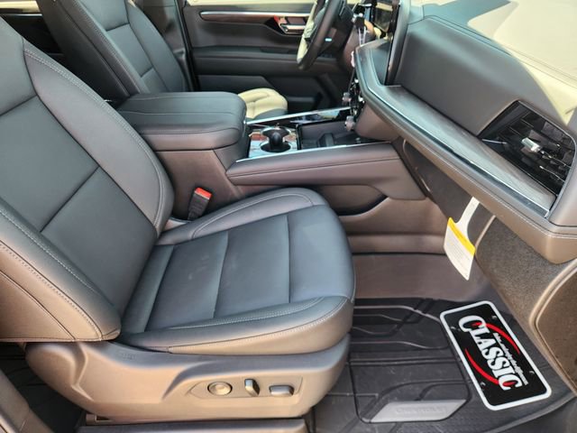 Used 2026 Chevrolet Tahoe LT w/ Comfort Package image 8